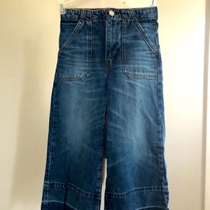 Gap girls high rise wide-legged cropped jeans